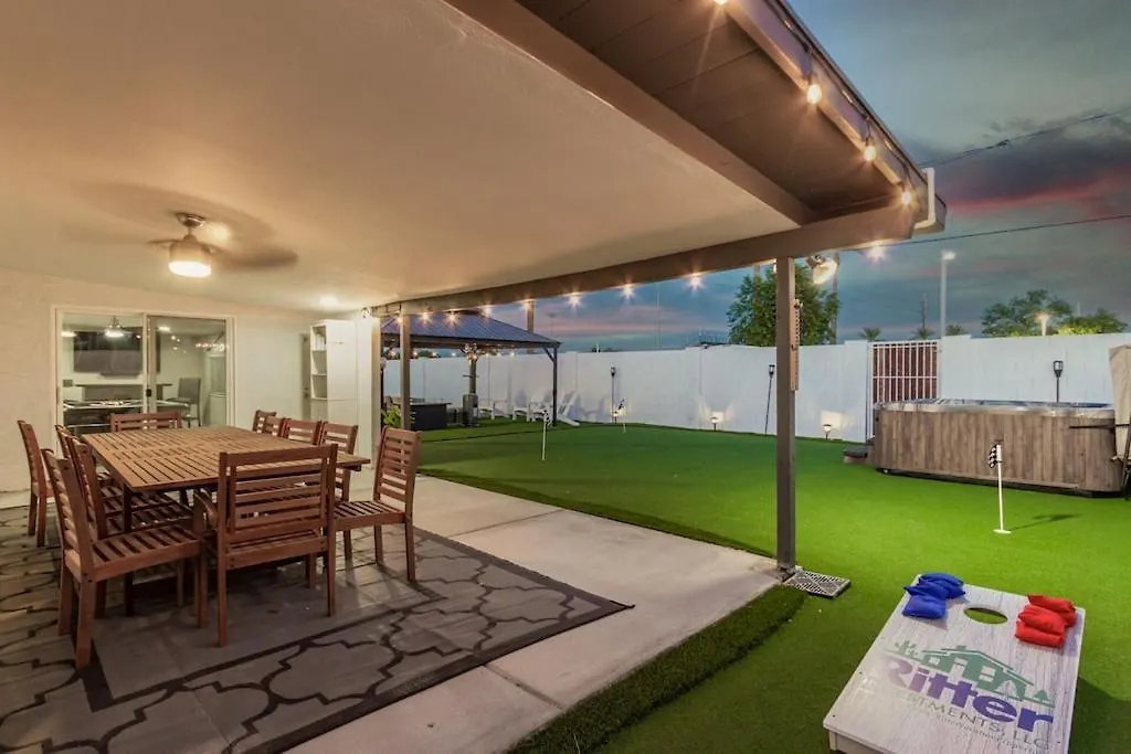 Minutes Old Town Pool Spa Bikes Golf Green Scottsdale Holiday home
