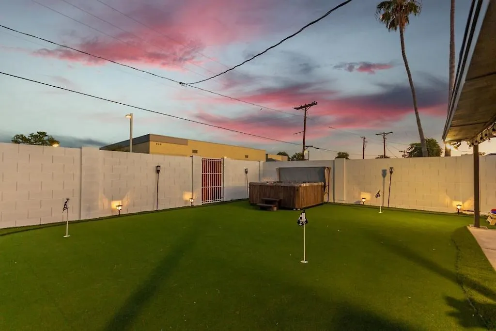 Minutes Old Town Pool Spa Bikes Golf Green Scottsdale Holiday home