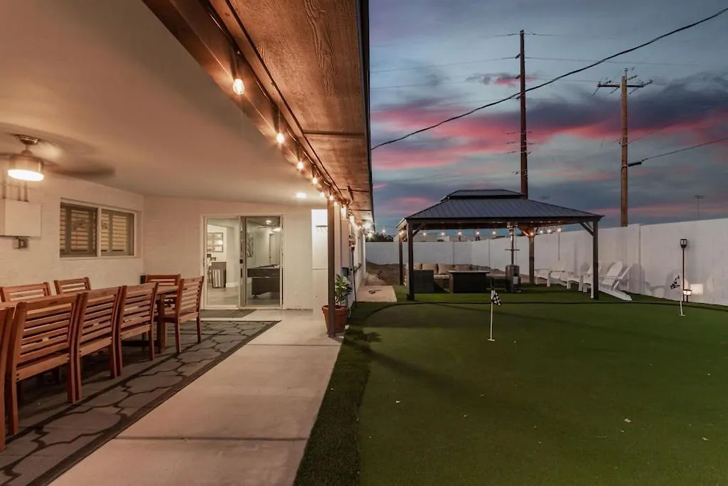 Minutes Old Town Pool Spa Bikes Golf Green Scottsdale Holiday home